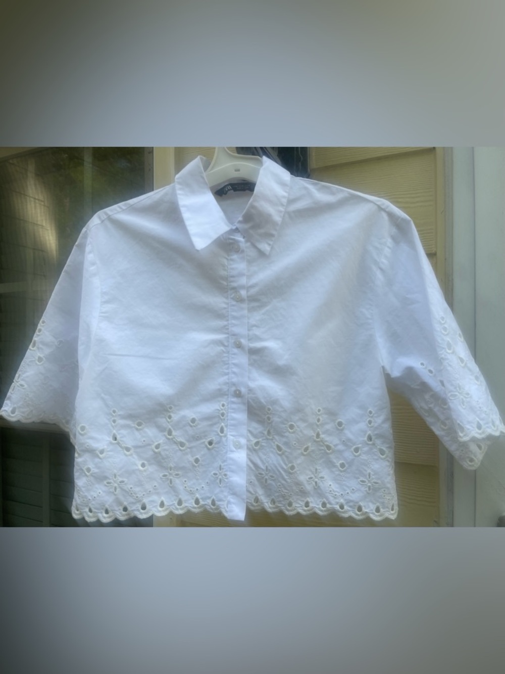 Zara Cropped Eyelet Button Down Short Sleeve Shirt Blouse top  Size M White